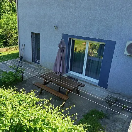 T3 Rez De Jardin Dans *