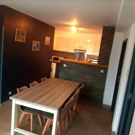 T3 Rez De Jardin Dans *